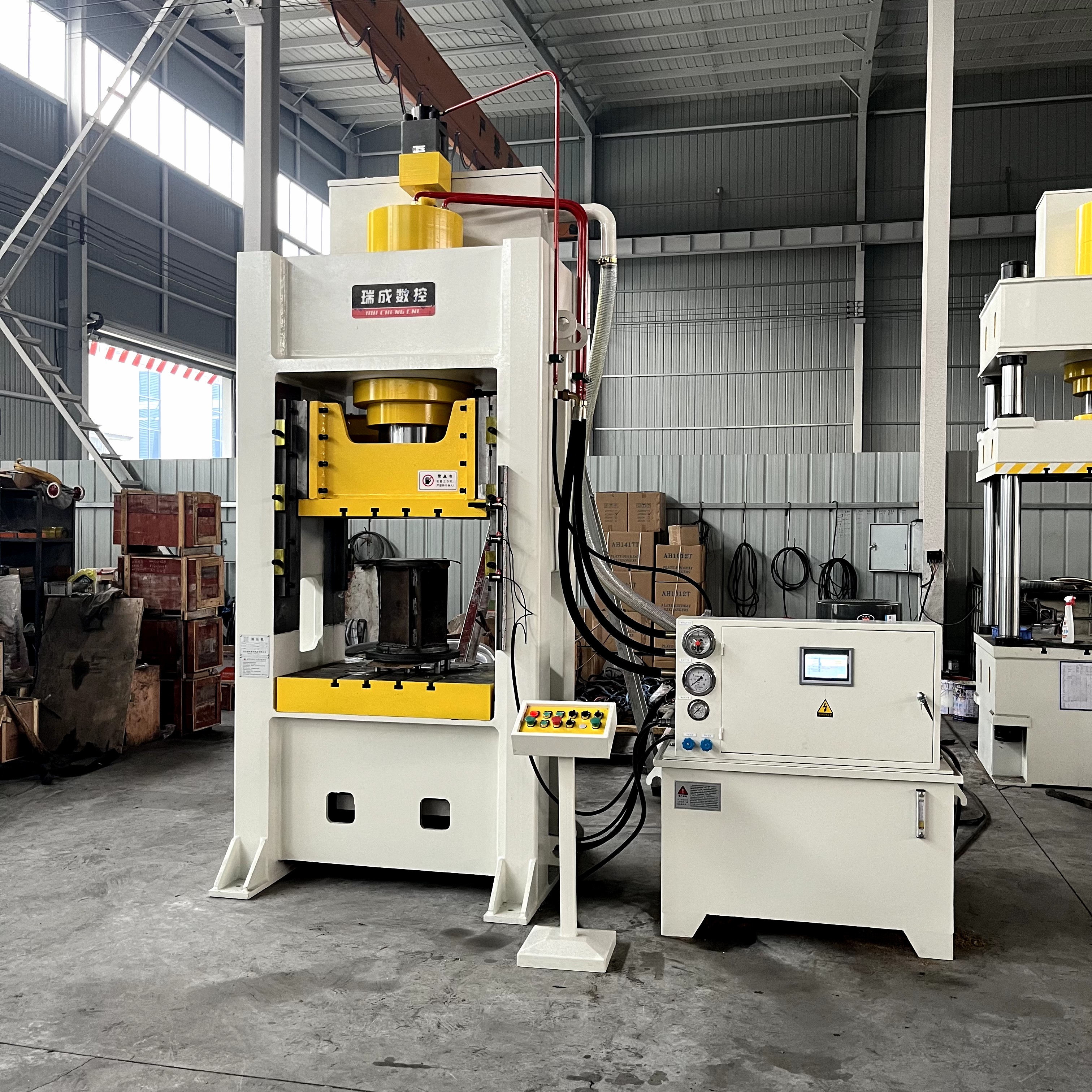 250T 闭式液压机常见问题及解决